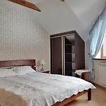 Zelena 4*